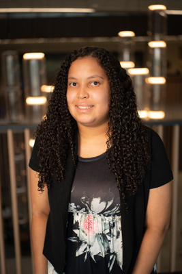 Aniayah Dickinson