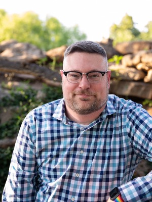 Evan Ricker, Dr.